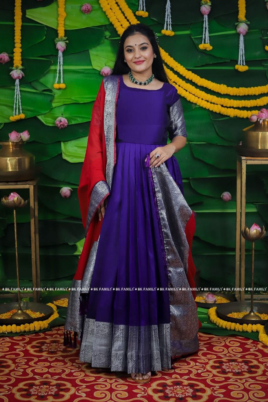 Royal Violet Pure Silk Fabric Accompanied With Crepe Lining Inner And Zari Border Gahena Pattu Gown