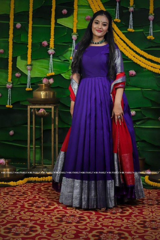 Royal Violet Pure Silk Fabric Accompanied With Crepe Lining Inner And Zari Border Gahena Pattu Gown