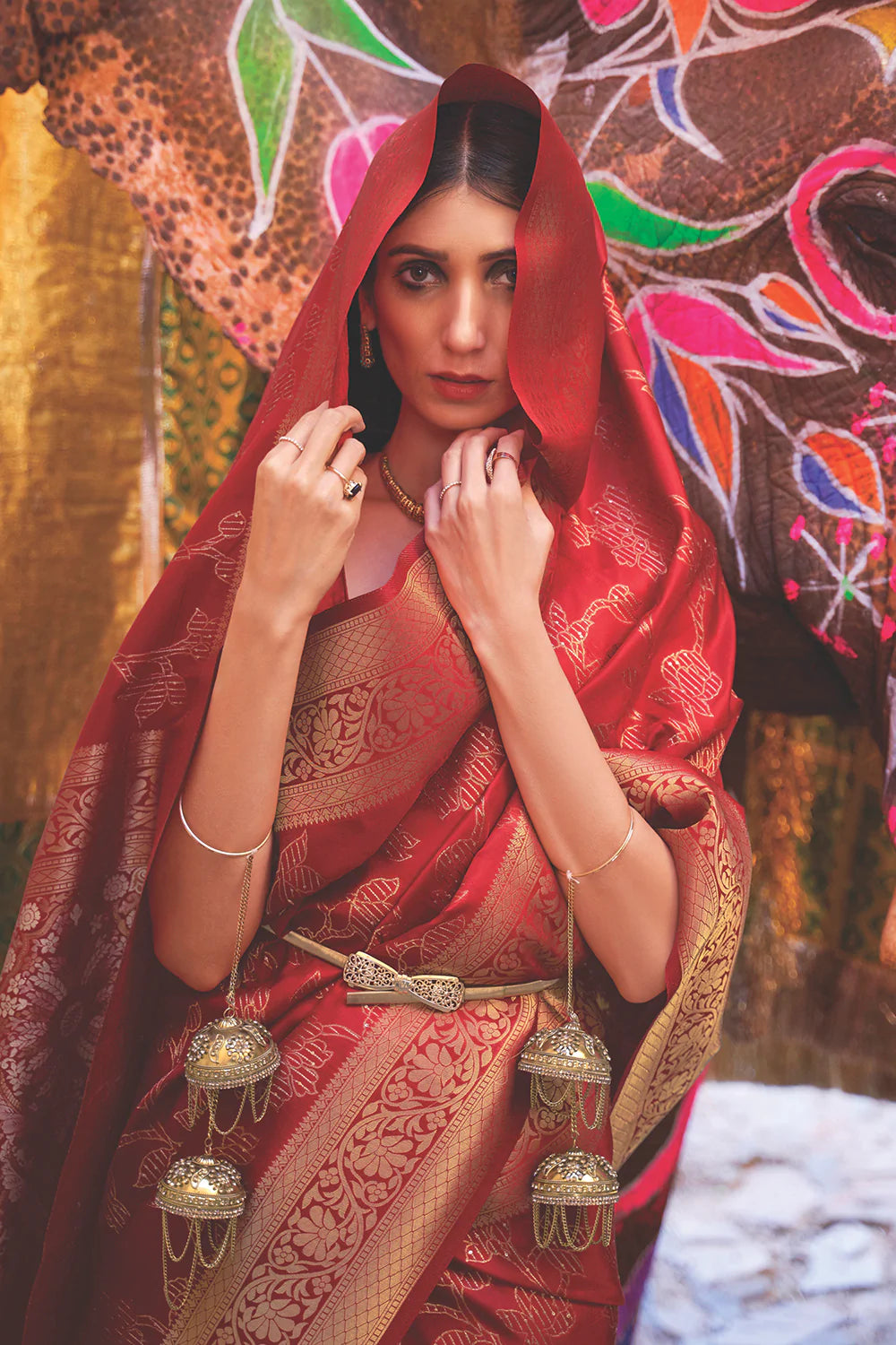 Maroon Soft Silk Saree In Handloom Weaving With Sequins
