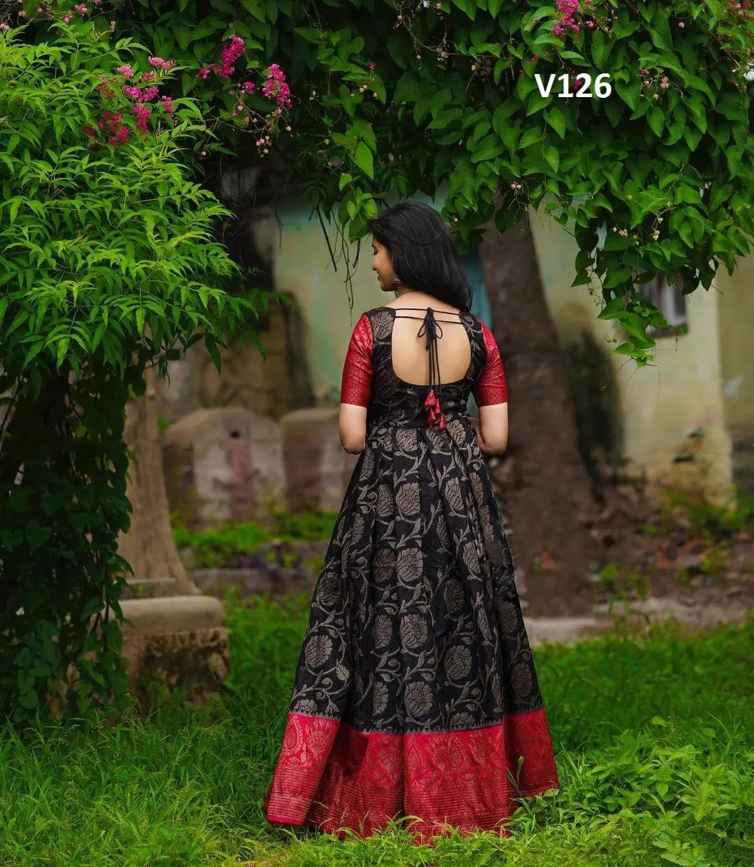 Black Colored Jacquard Gown With Red Jacquard Border