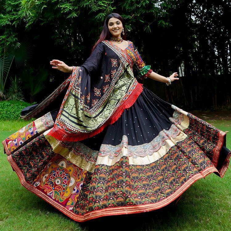 Garba Dress - Navratri Chaniya Choli Traditional Indian Gujarati Lehenga |  eBay