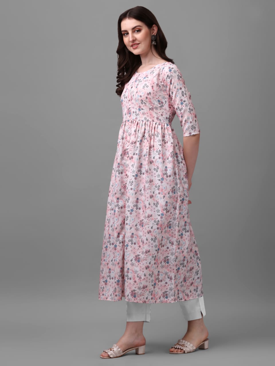 EXCLUSIVE BABY PINK FLORAL PLEATED KURTA WITH PANT