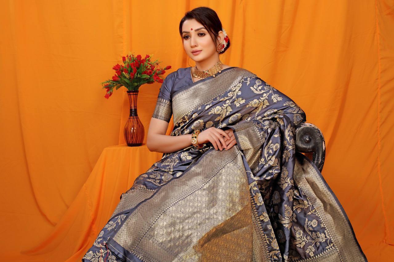 Gray Paithani Pure Silk Handloom Saree With Pure Jari