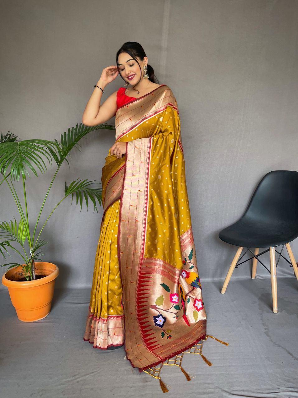 Amber Yellow  Pure Paithani Silk Saree With Paithani Rich Weaved Pallu With Tassels And Unique Mottif Pattern