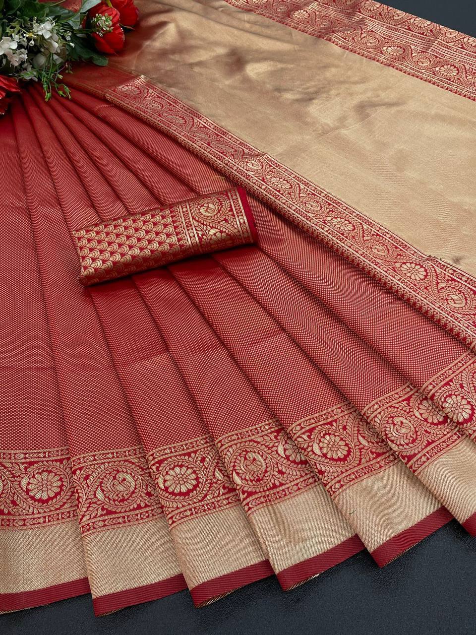 Designer Red Colour Banarasi Beautiful Saree With Blouse