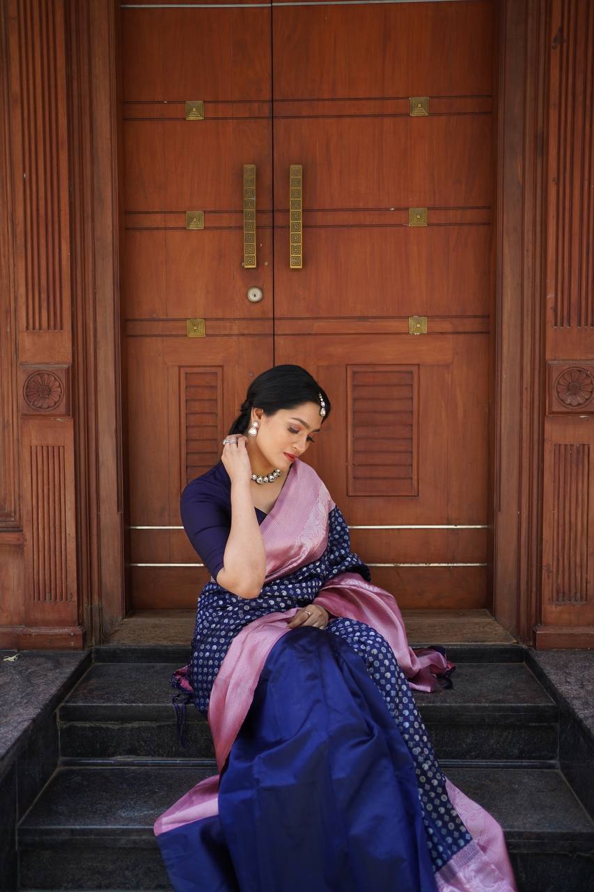 Stunning Royal Blue Saree With Baby Pink Border Banarasi Beautiful Zari Work In Form Of Traditional Motifs Soft Silk Saree