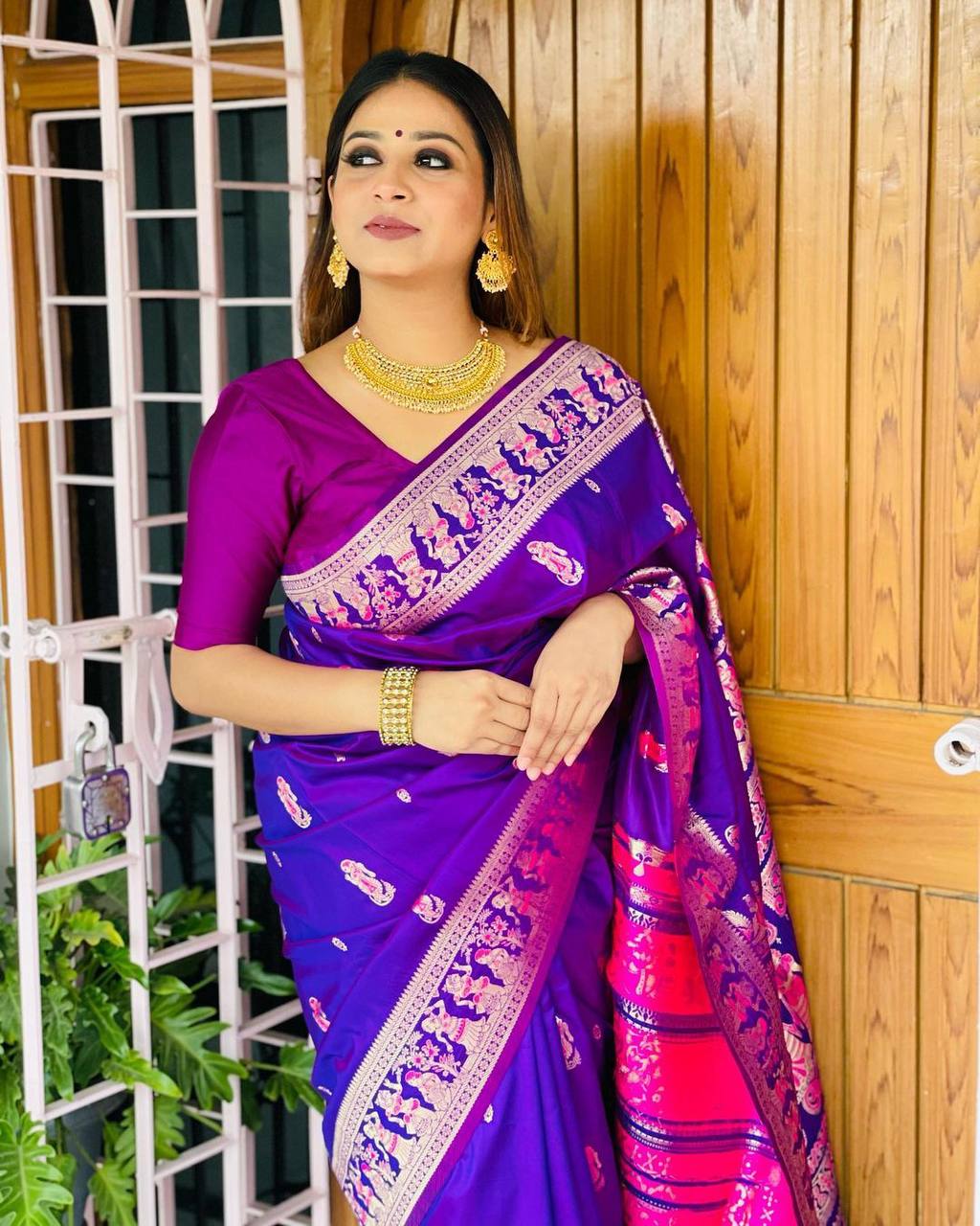 Royal Kanjeevaram Silk Handloom Pink Saree Blouse Designs Online – Sunasa