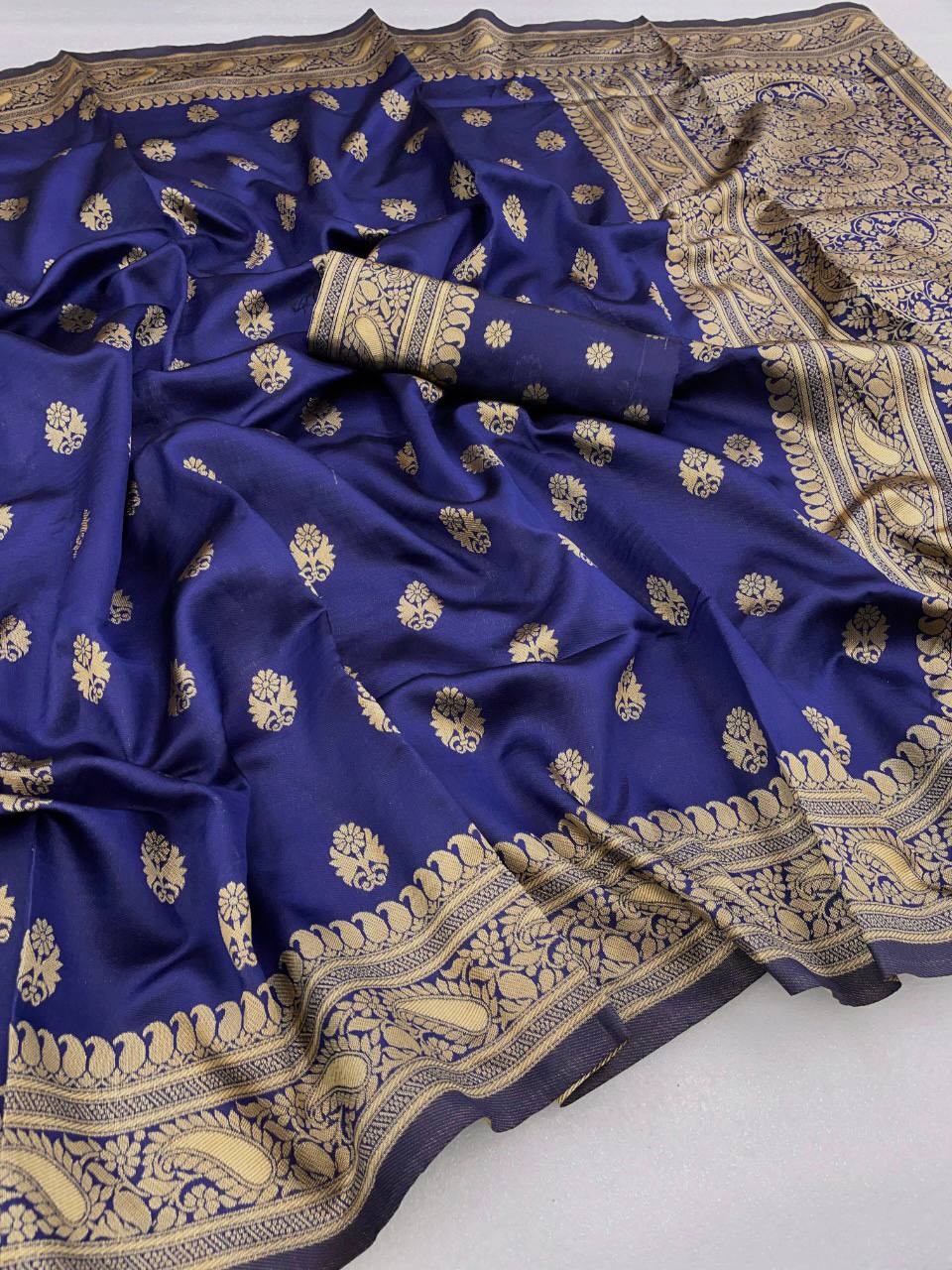 Stunning Dark Navy Blue Colour Saree With Heavy Brocade Blouse Banarasi Beautiful Zari Work In Form Of Traditional Motifs Soft Silk Saree