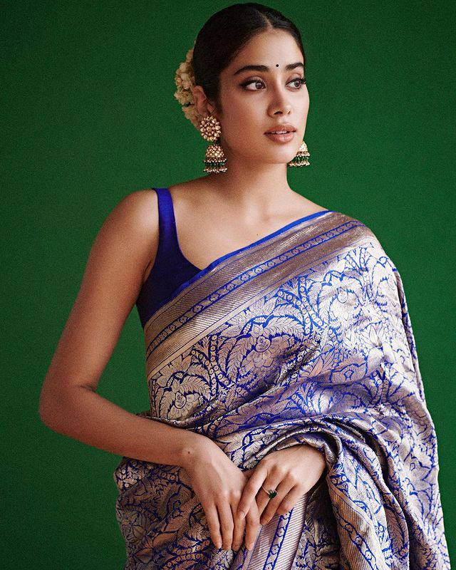 Banglori Silk Woven Saree In Royal Blue Colour