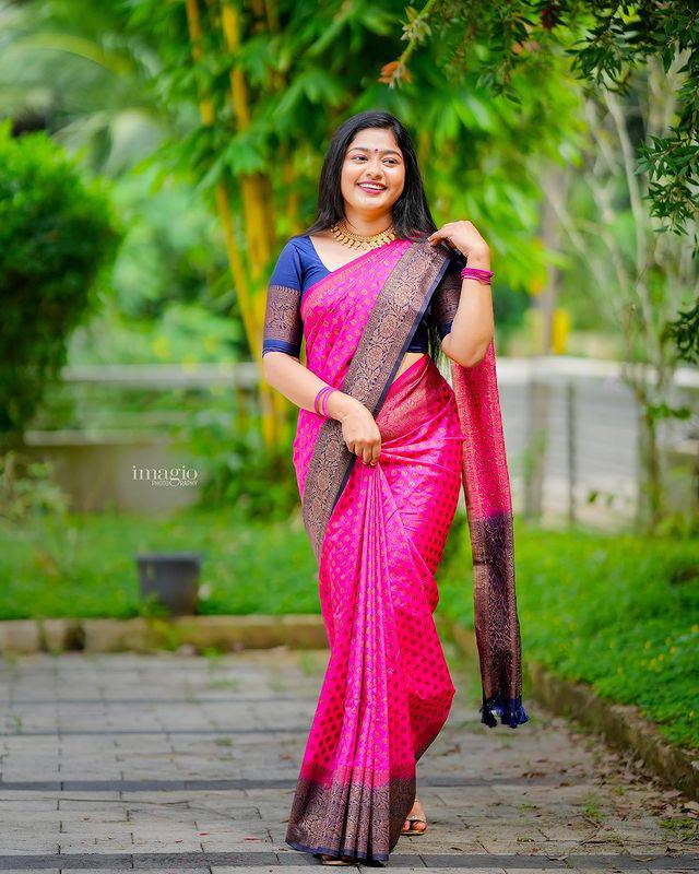 Pink Color Latest Soft Banarasi Silk Saree with Golden Zari Work for  Wedding Wear - Navshtri Family