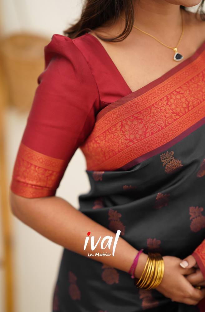 Design & Trends - Puff sleeve silk saree blouse design | Facebook